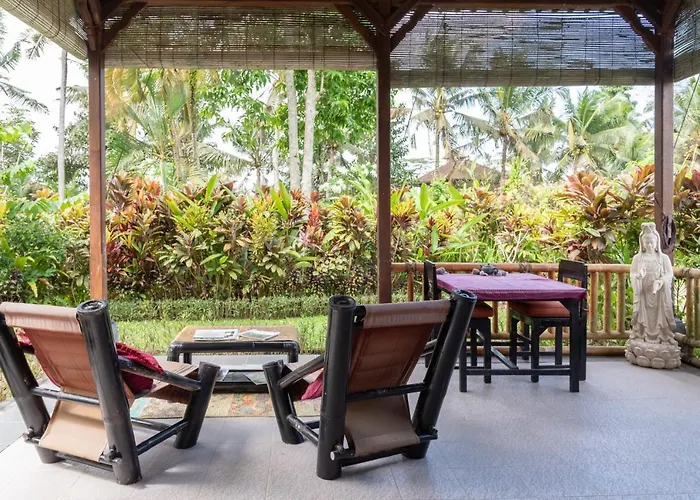 Bali Firefly Alojamento de Acomodação e Pequeno-almoço