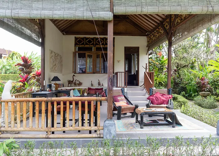 Alojamento de Acomodação e Pequeno-almoço Bali Firefly